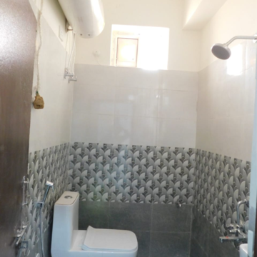 Bathroom in 2 BHK Builder Floor at Kondapur – for Rent