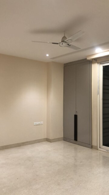 Room in 3 BHK Builder Floor at Kalkaji – for Rent