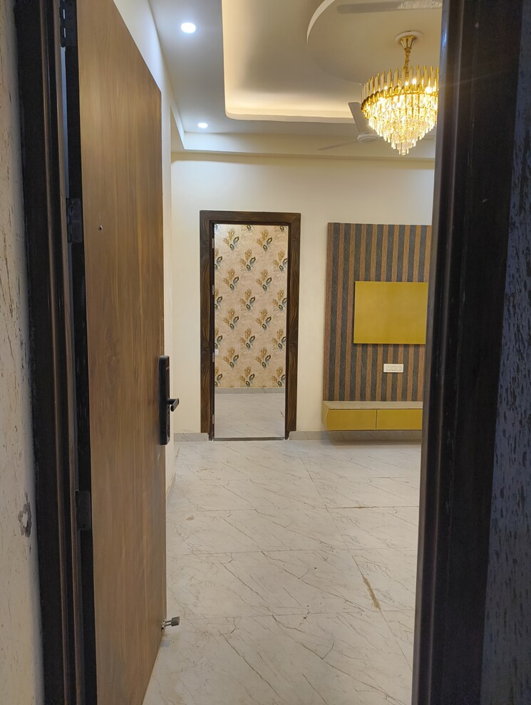 Room, pr-homes 2 Bedroom 1050 Sq.Ft. Builder Floor In Jalpura Greater Noida 8335059