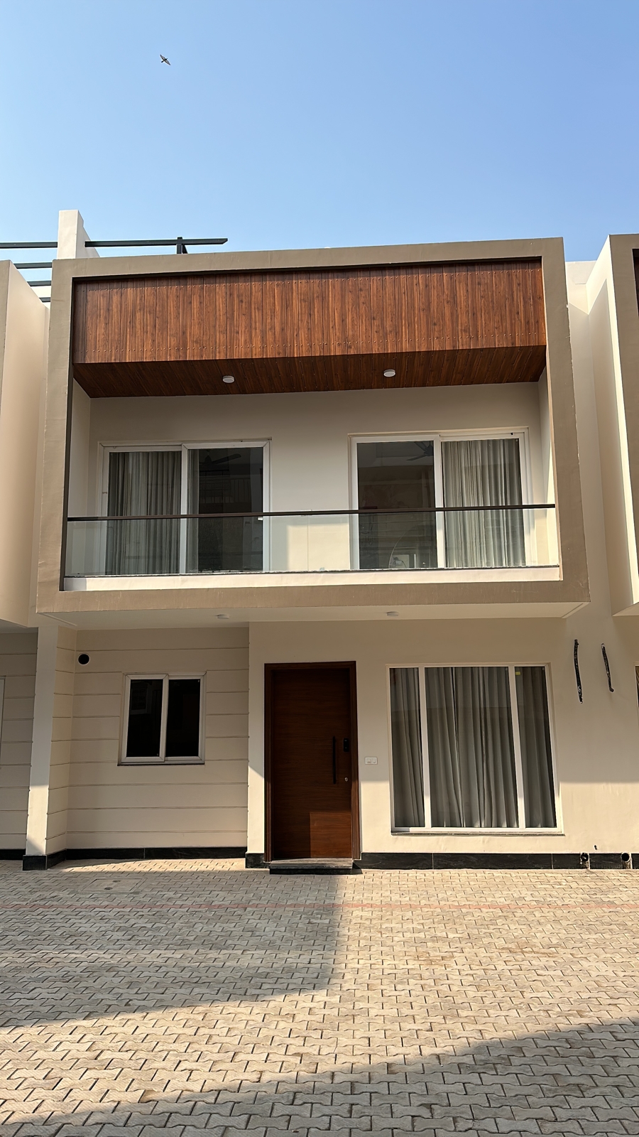 3.5 BHK + Extra Room Villa For Sale in D R Estate 