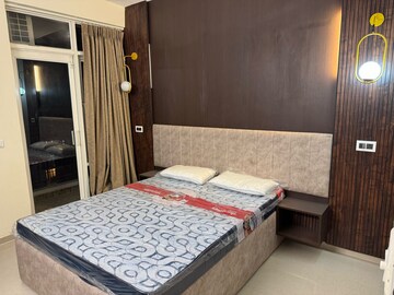 Bedroom in 3 BHK Apartment at Omaxe R2, Gomti Nagar – for Rent