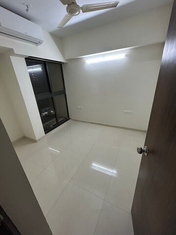 1 BHK Apartment For Rent in Lodha Casa Maxima, Mira Road