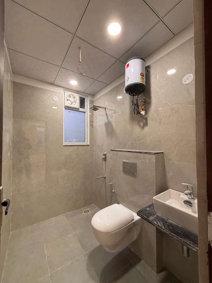 Bathroom, tilak nagar 3 Bedroom 2150 Sq.Ft. Apartment In Tilak Nagar Jaipur 8335108