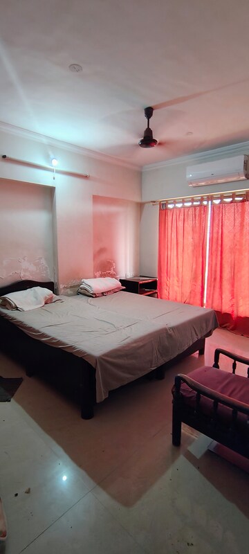Bedroom in 3 BHK Apartment at Gokul Regency, Andheri East – for Rent