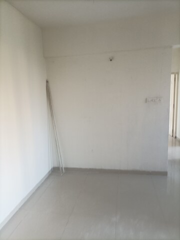 Room in 1 BHK Apartment at Kohinoor Nano Homes, Ravet – for Rent