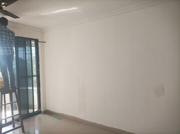 Room in 1 BHK Apartment at ABC Plaza, Pradhikaran – for Rent
