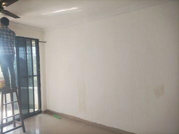 Room in 1 BHK Apartment at ABC Plaza, Pradhikaran – for Rent