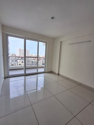 Room in 3 BHK Apartment at Allwin El Spazia, Sanauli – for Rent
