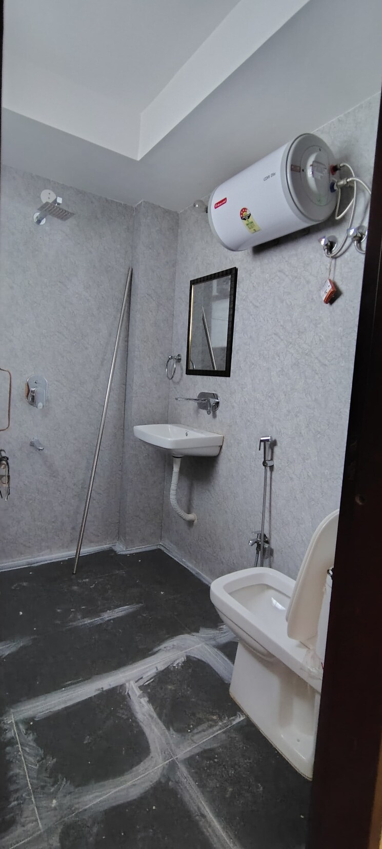 Bathroom, tilak nagar 3 Bedroom 2250 Sq.Ft. Apartment In Tilak Nagar Jaipur 8335169