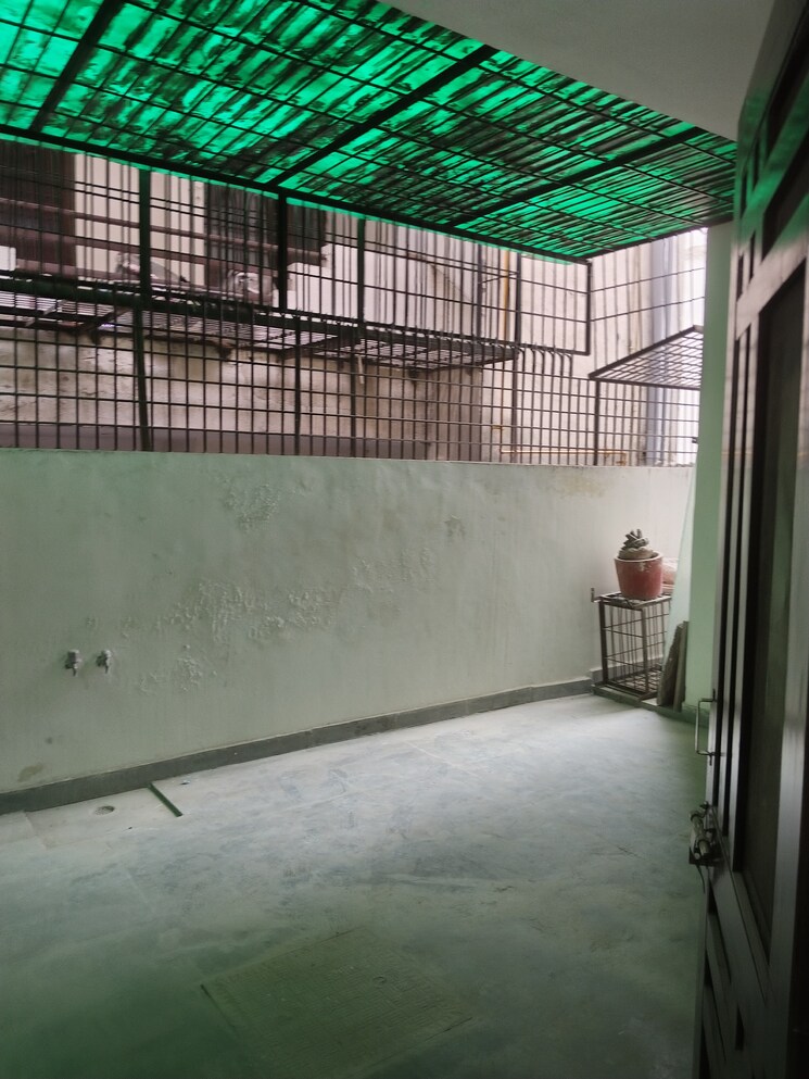 Balcony, sector 43 3 Bedroom 2200 Sq.Ft. Builder Floor In Sector 43 Faridabad 8335173