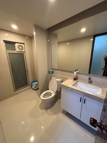 Master Bedroom in 2 BHK Apartment at Hiranandani Fortune City, New Panvel – for Rent