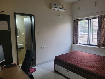 Master Bedroom in 3 BHK Apartment at Galaxy Parijat, Bhosle Nagar – for Rent