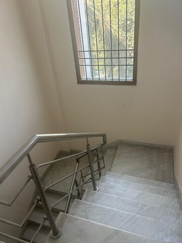 Staircase in 2 BHK Builder Floor at Sector 40 – for Rent
