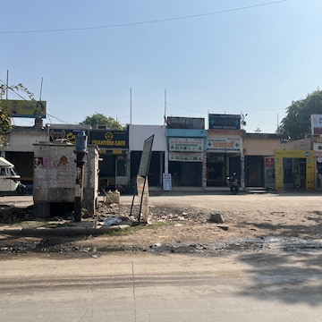 Commercial Shop 405 Sq.Ft. For Resale in Sector 9 Gurgaon  8335222