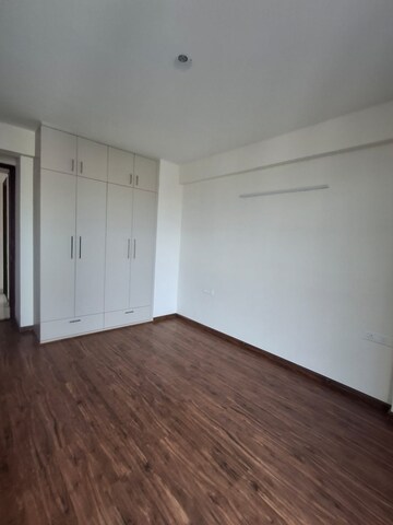 Room in 3 BHK Apartment at Allwin El Spazia, Sanauli – for Rent