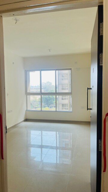 2 BHK Apartment For Rent in Dosti Eastern Bay, Wadala