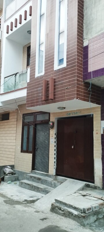 1.5 BHK Independent House – Exterior View View at Jagrati Vihar - for Rent
