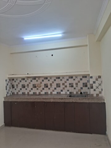 Furnished Amenities in 2 BHK Builder Floor at Mayur Vihar Phase 1 Extension – for Rent