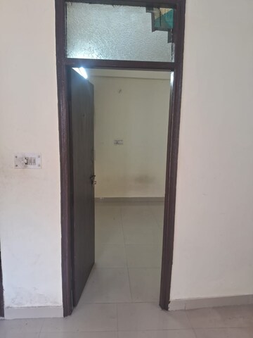 Furnished Amenities in 2 BHK Builder Floor at Mayur Vihar Phase 1 Extension – for Rent