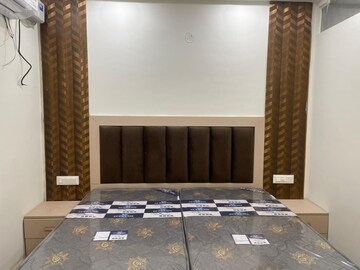 Bedroom in 1 BHK Builder Floor at DLF City Phase III, Sector 24 – for Rent