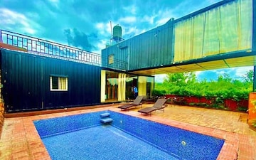 Plot For Sale in Defence Colony