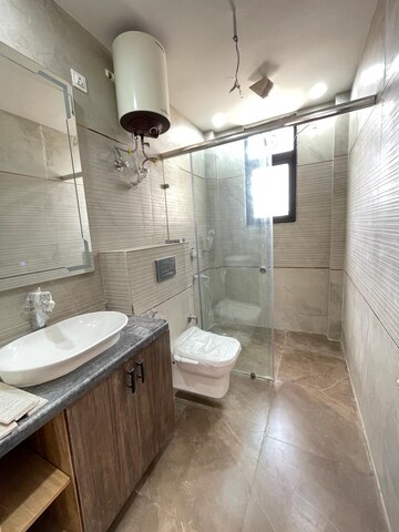 Master Bedroom in 3 BHK Builder Floor at Anant Raj Ashok Estate, Sector 63a – for Sale