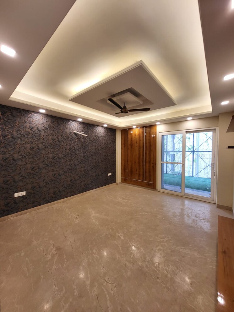 Room, ansal-sushant-floors 4 Bedroom 300 Sq.Yd. Builder Floor In Sushant Lok ii Gurgaon 8335351