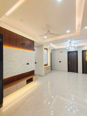 Kitchen in 3 BHK Builder Floor at Anant Raj The Estate Floors, Sector 63a – for Sale
