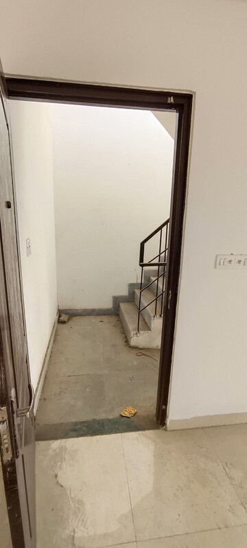 Balcony in 3 BHK Builder Floor at BPTP Parkland, Sector 75 – for Sale