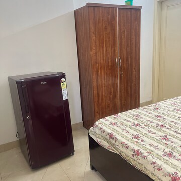 Bedroom in 1 RK Independent House at Rajender Nagar – for Rent