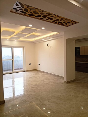 Room in 3 BHK Builder Floor at Sector 41 – for Sale