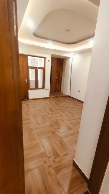 Room in 4 BHK Builder Floor at Sector 43 – for Sale