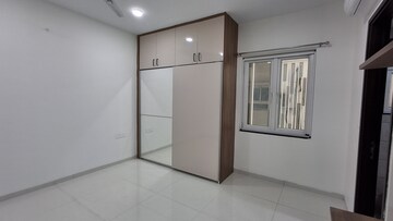 Room in 3 BHK Apartment at Jayabheri The Summit, Narsingi – for Rent