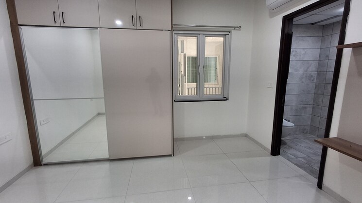 Room, jayabheri-the-summit 3 Bedroom 1860 Sq.Ft. Apartment In Narsingi Hyderabad 8335497