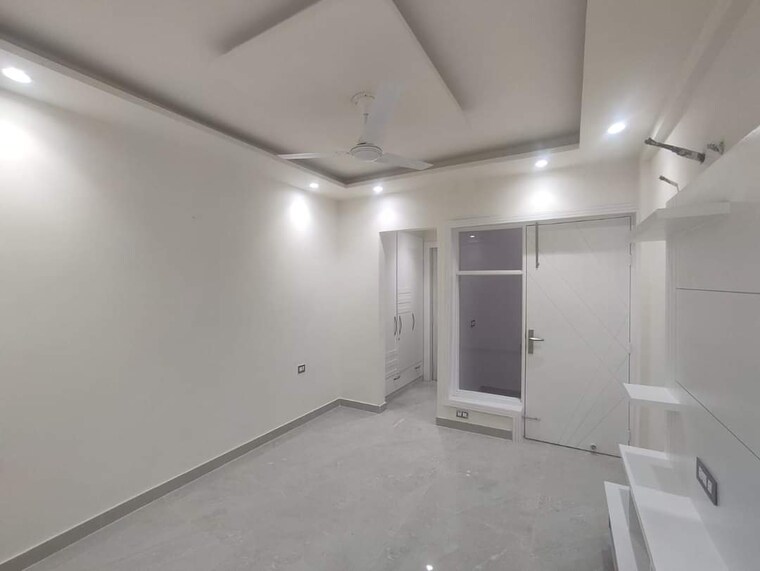 Room, sector 43 4 Bedroom 2100 Sq.Ft. Builder Floor In Sector 43 Faridabad 8335522