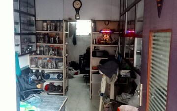 Shop For Rent in Jivrajpark