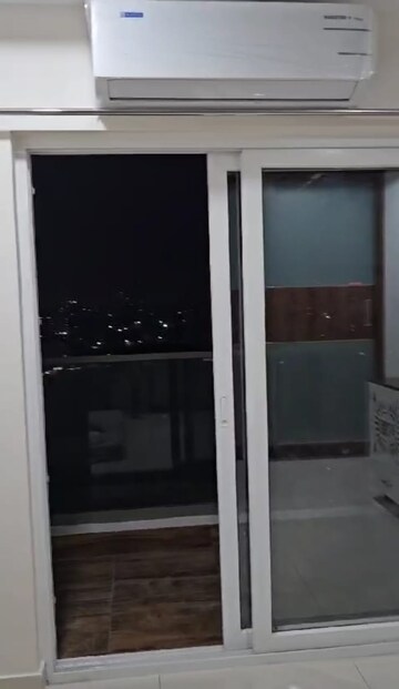 Room in 3 BHK Apartment at Jayabheri The Summit, Narsingi – for Rent