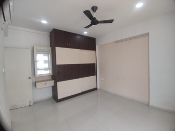 Room in 3 BHK Apartment at Pacifica Hill Crest, Gachibowli – for Rent