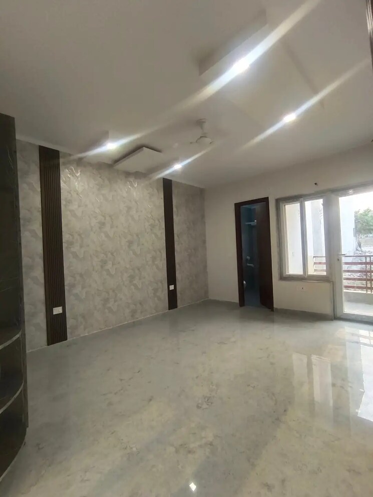 Room, sector 43 3 Bedroom 1800 Sq.Ft. Builder Floor In Sector 43 Faridabad 8335629