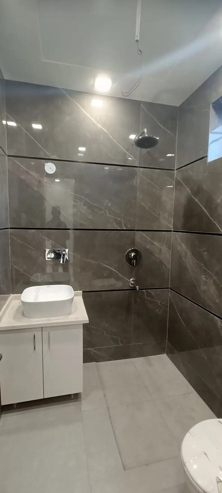 Bathroom, sector 43 3 Bedroom 2200 Sq.Ft. Builder Floor In Sector 43 Faridabad 8335670