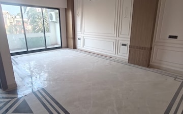 Showroom For Sale in Lajpat Nagar ii