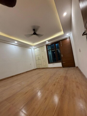 Room in 3 BHK Builder Floor at Freedom Fighters Enclave – for Rent