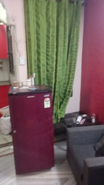 Furnished Amenities in 1.5 BHK Builder Floor at Ignou Road – for Rent