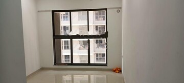 Room in 3 BHK Apartment at Godrej Nest Kandivali, Kandivali East – for Rent