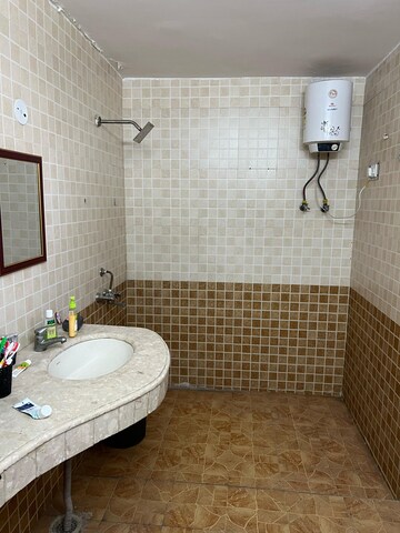 Bathroom in 2 BHK Independent House at Ansal Plaza Sector-23, Sector 23 – for Rent