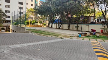 Swimming Pool in 3 BHK Apartment at Nagarjuna Maple Heights, Mahadevpura – for Rent