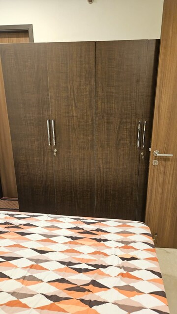 Room in 2 BHK Apartment at Chembur Heights, Chembur – for Rent