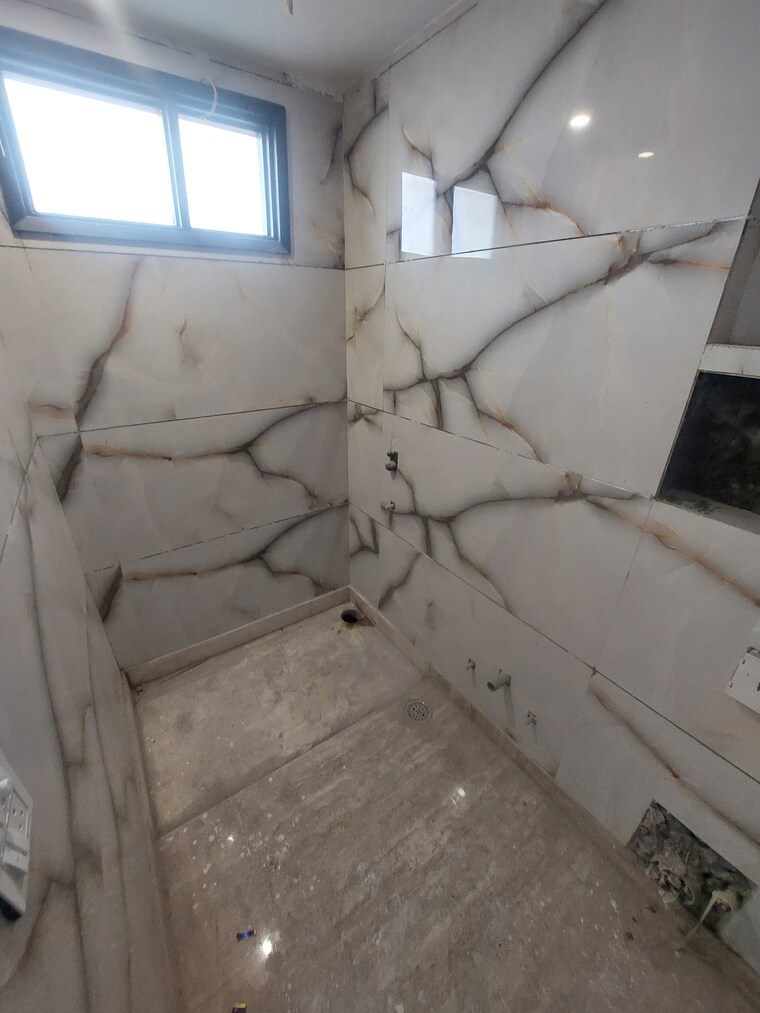 Bathroom, rana pratap bagh 3 Bedroom 150 Sq.Yd. Builder Floor In Rana Pratap Bagh Delhi 8335920