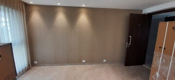 Room in 1 BHK Apartment at Hiranandani Sorrento, Powai – for Rent