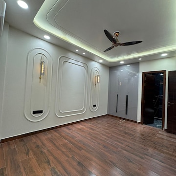 Furnished Amenities in 3 BHK Builder Floor at Unitech Nirvana Country Cedar Crest, Sector 50 – for Sale